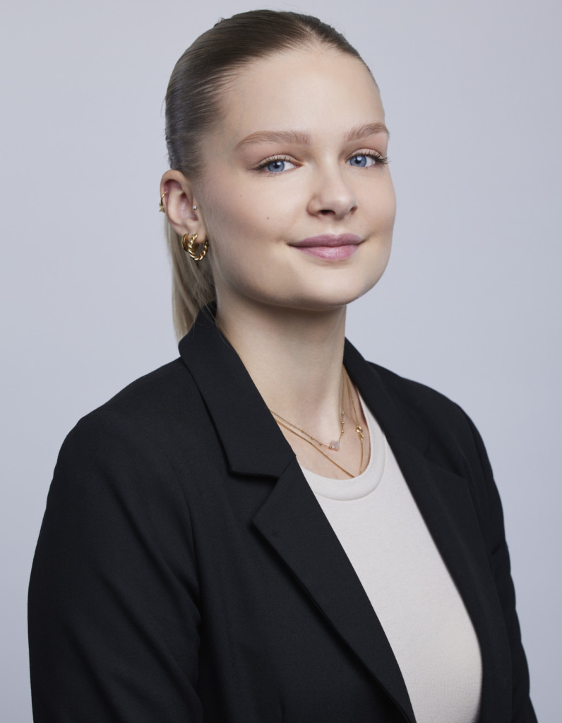 Lorine Barraud